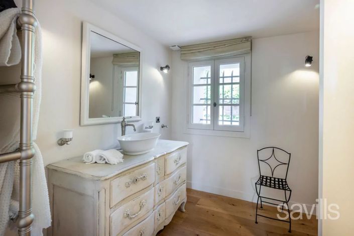 Image No.26-9 Bed House for sale