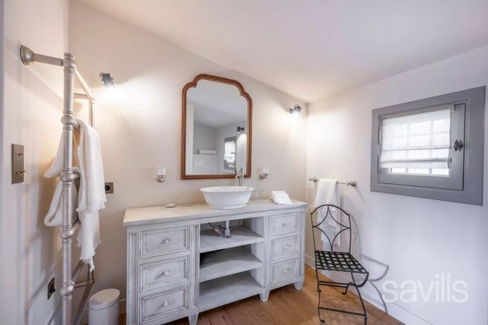 Image No.34-9 Bed House for sale