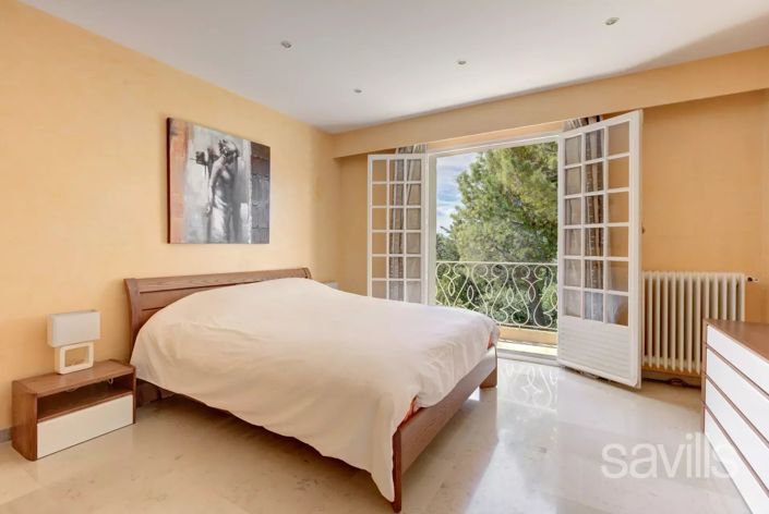 Image No.13-8 Bed House for sale