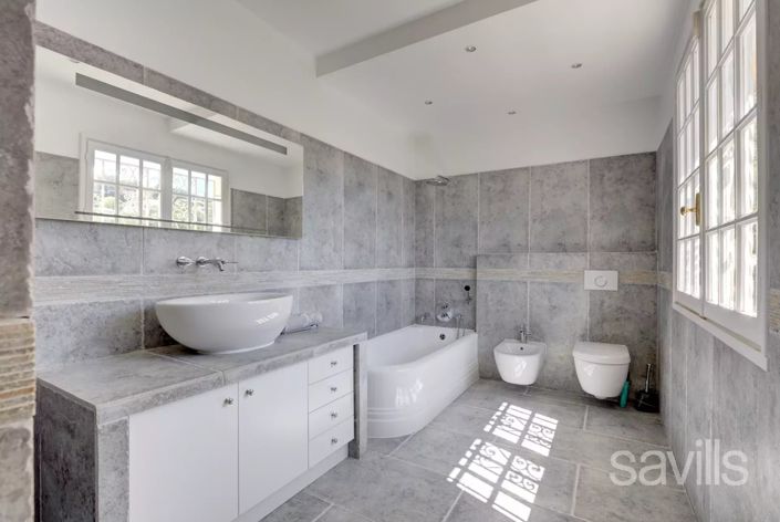 Image No.19-8 Bed House for sale