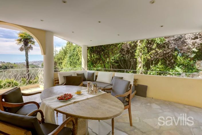 Image No.5-8 Bed House for sale