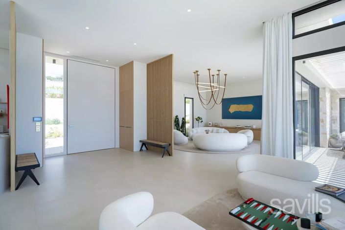 Image No.26-5 Bed House for sale