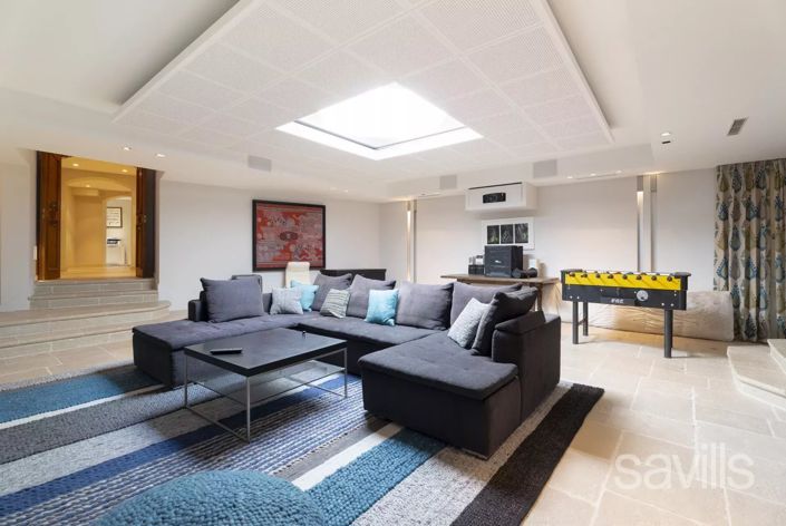 Image No.17-6 Bed House for sale