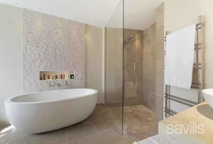 Image No.21-6 Bed House for sale