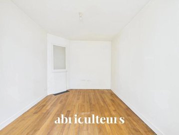 aljz5qo9r17f2bjb11