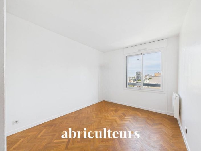 Image No.10-Appartement de 3 chambres à vendre à Courbevoie
