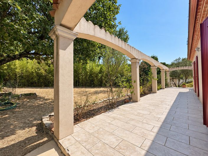Image No.5-6 Bed House for sale