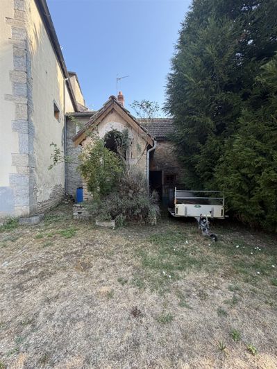 Image No.10-1 Bed House for sale
