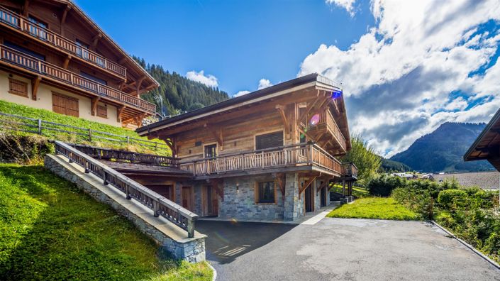 Image No.2-6 Bed House for sale