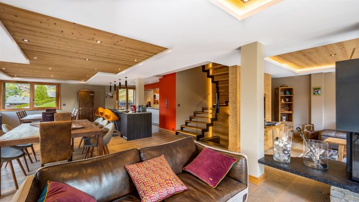Image No.6-6 Bed House for sale