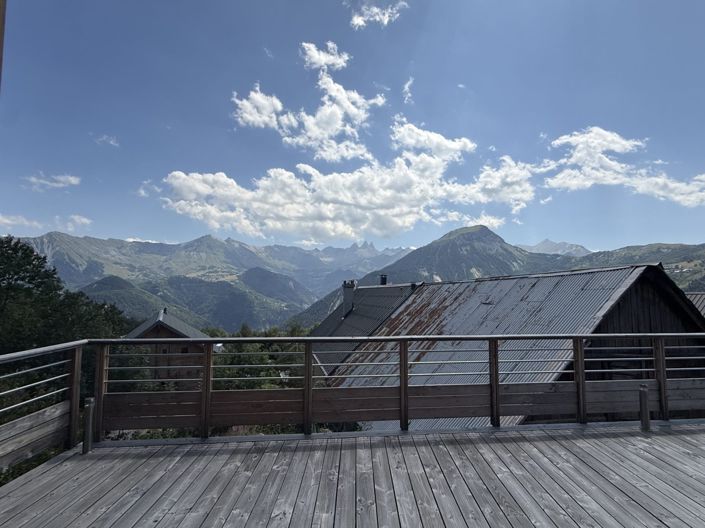 Image No.26-9 Bed House for sale