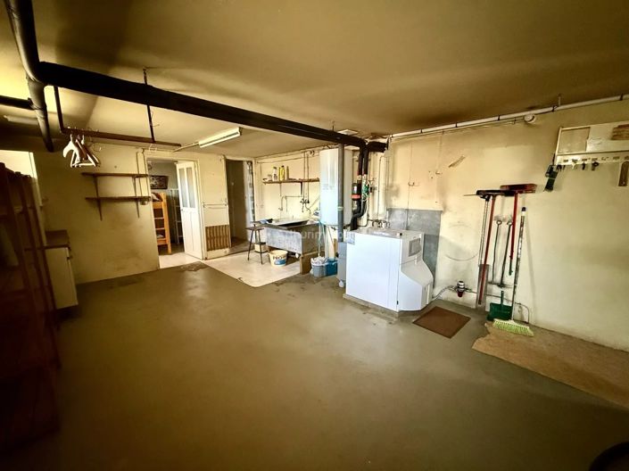 Image No.16-5 Bed House for sale