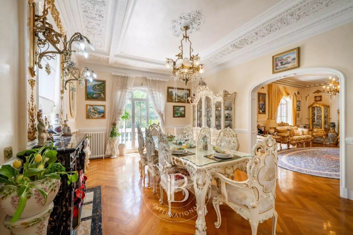 Image No.16-5 Bed House for sale