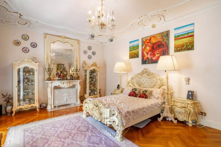 Image No.19-5 Bed House for sale