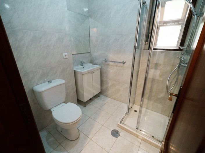 Image No.12-3 Bed Apartment for sale