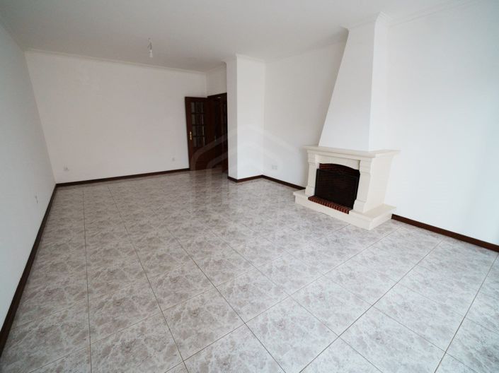 Image No.2-3 Bed Apartment for sale
