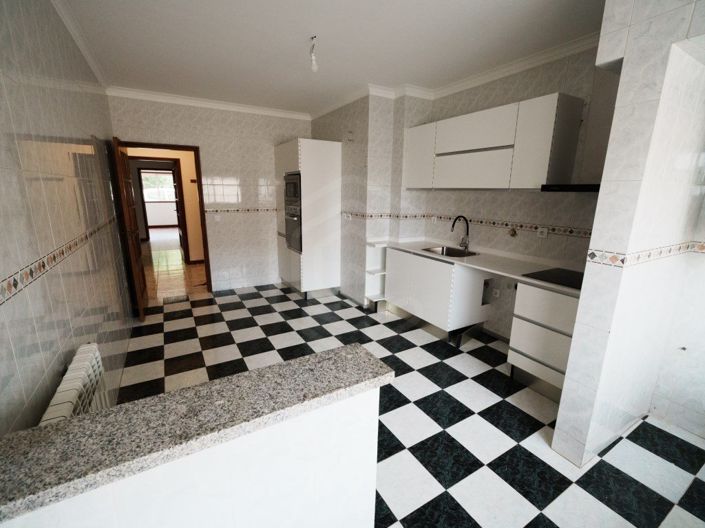 Image No.3-3 Bed Apartment for sale
