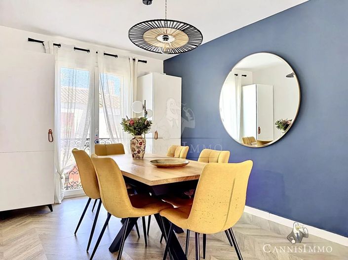 Image No.8-3 Bed House for sale
