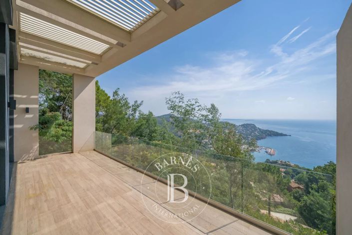 Image No.13-5 Bed House for sale