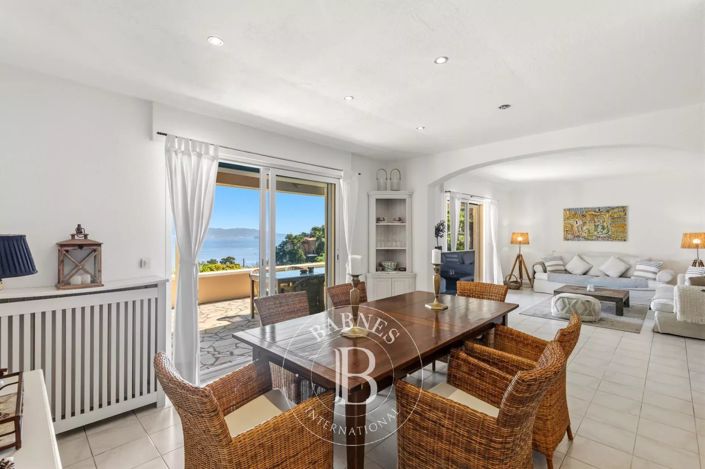 Image No.21-4 Bed House for sale