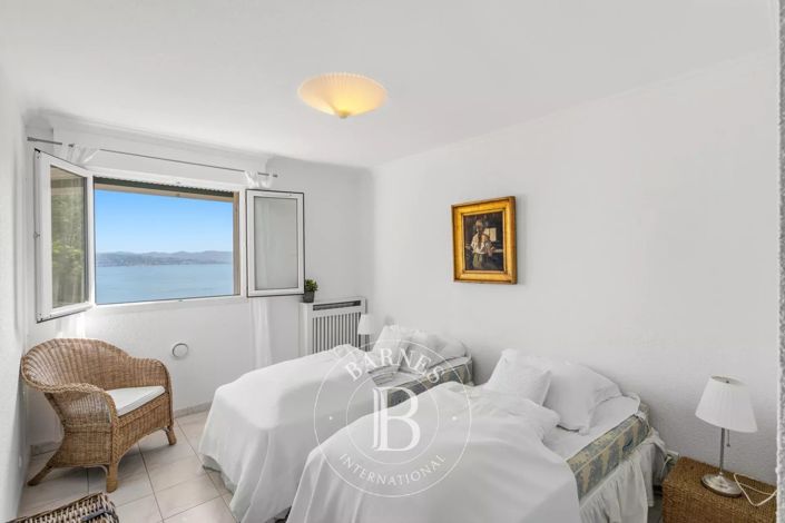 Image No.9-4 Bed House for sale