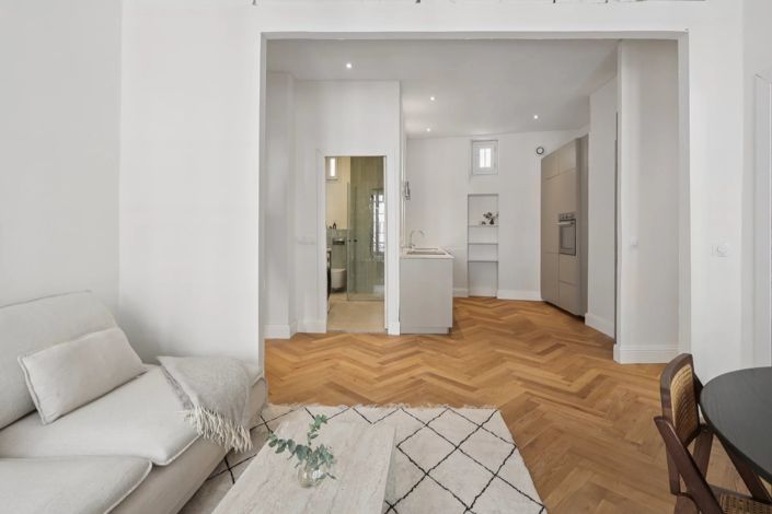 Image No.12-2 Bed Apartment for sale