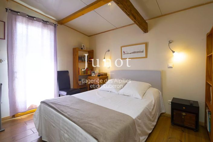 Image No.24-4 Bed House for sale