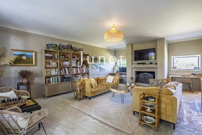 Image No.7-4 Bed House for sale