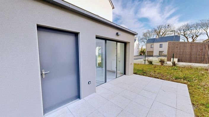 Image No.8-4 Bed House for sale