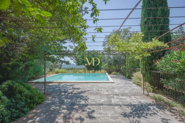 Image No.15-4 Bed House for sale