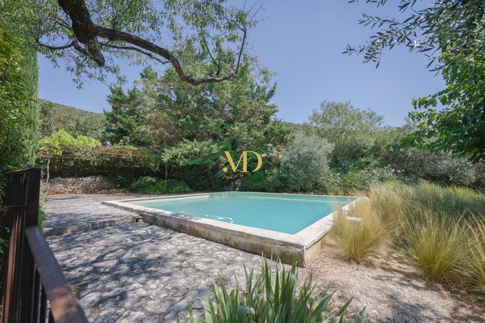 Image No.16-4 Bed House for sale