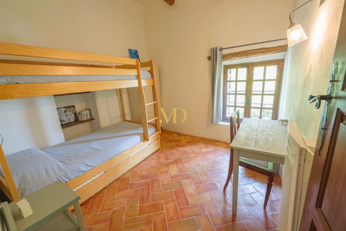 Image No.33-4 Bed House for sale