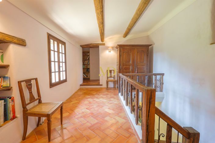 Image No.34-4 Bed House for sale