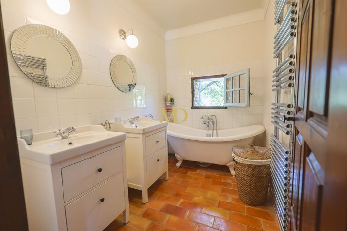 Image No.36-4 Bed House for sale