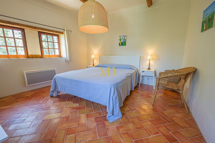 Image No.38-4 Bed House for sale
