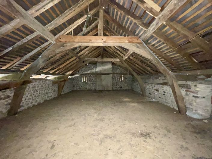 Image No.11-3 Bed House for sale