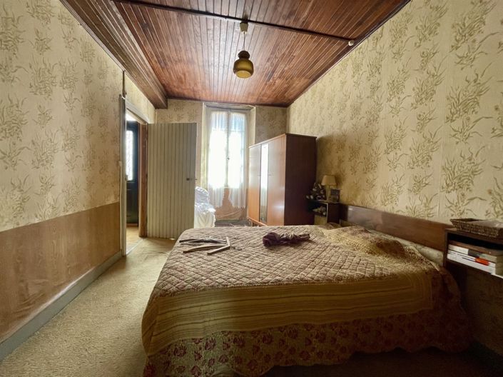 Image No.8-3 Bed House for sale