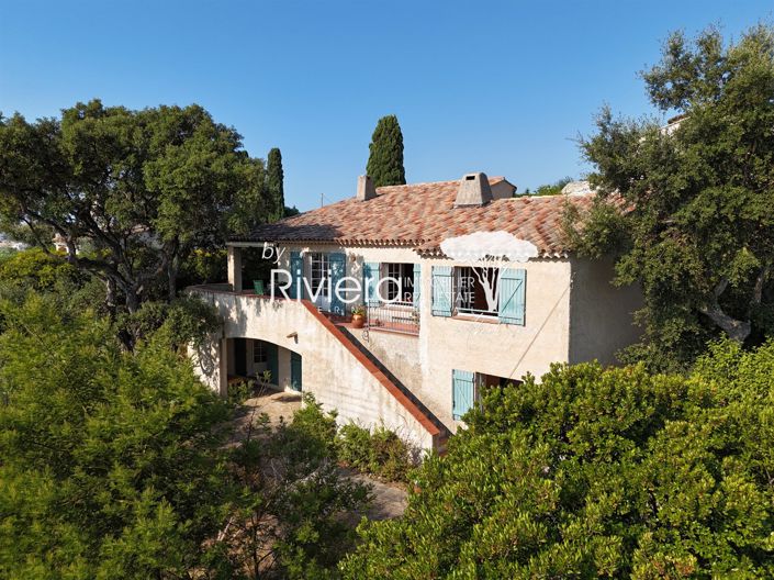 Image No.2-Maison de 5 chambres à vendre à Cavalaire-sur-Mer