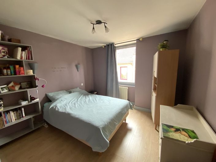 Image No.13-3 Bed Property for sale