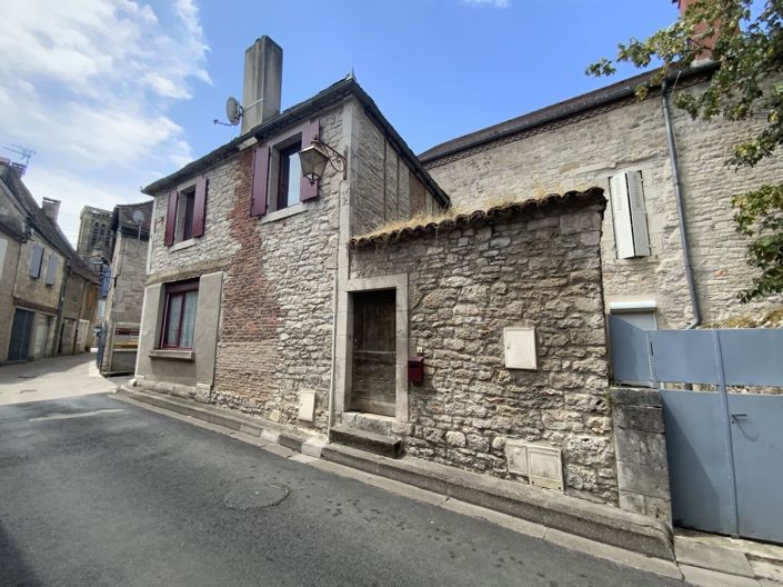 Image No.17-3 Bed Property for sale