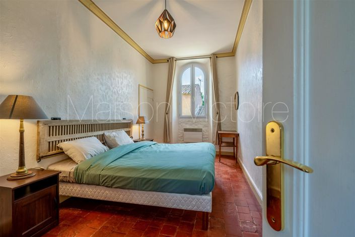 Image No.22-7 Bed House for sale