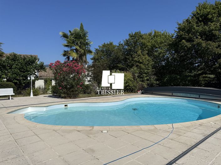 Image No.17-3 Bed House for sale