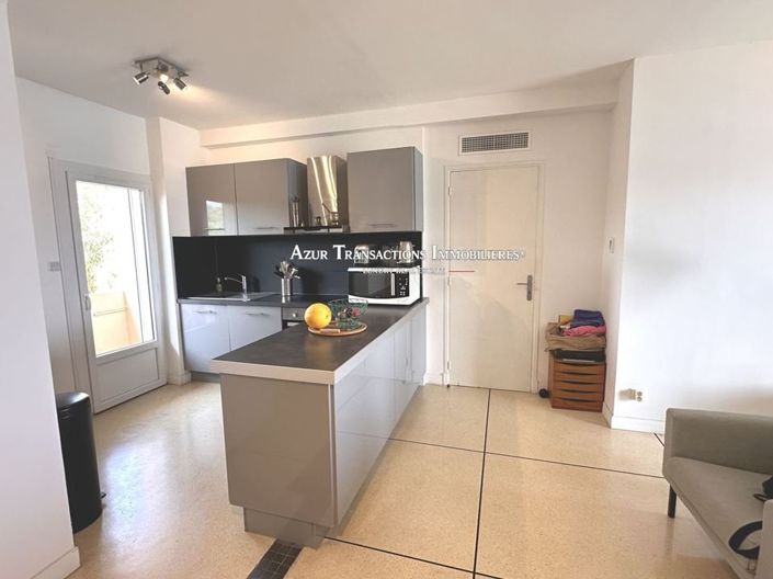 Image No.20-2 Bed Apartment for sale