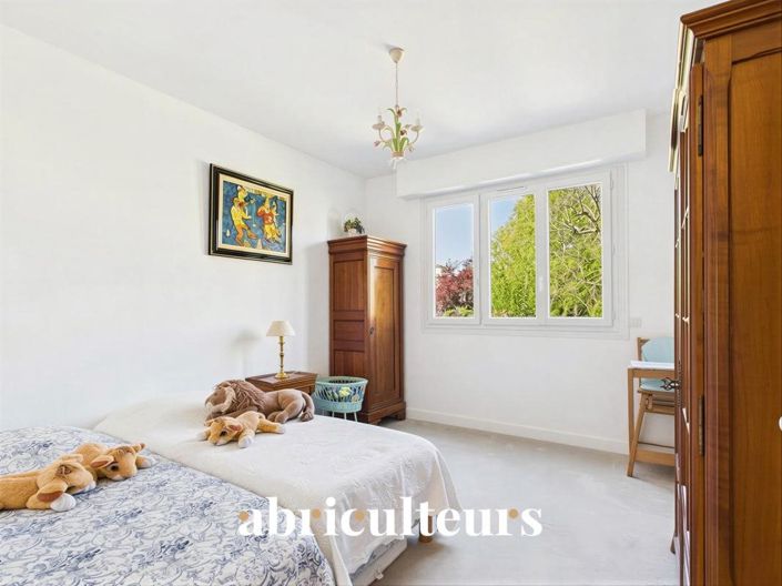 Image No.12-4 Bed Apartment for sale