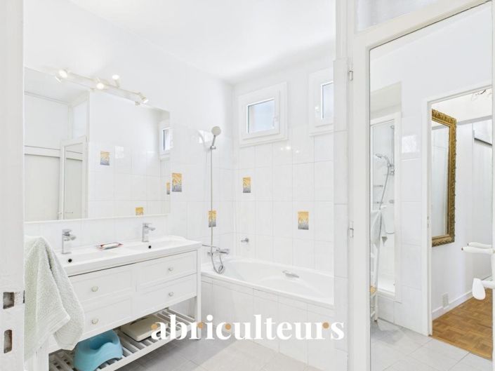 Image No.14-4 Bed Apartment for sale