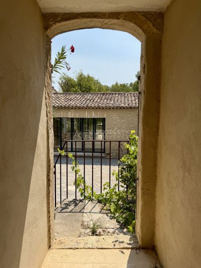 Image No.22-6 Bed House for sale