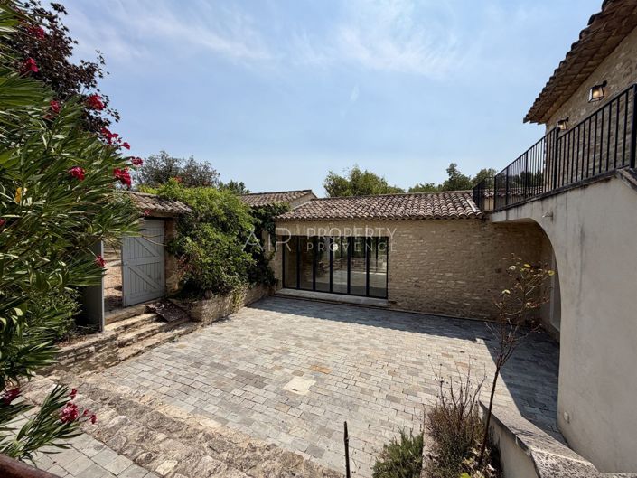 Image No.23-6 Bed House for sale