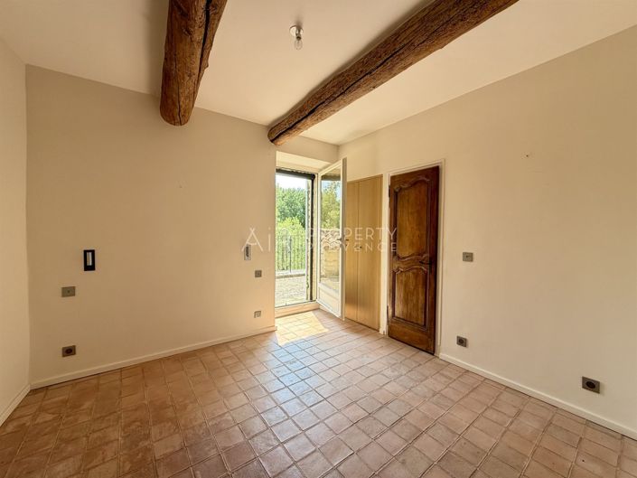 Image No.28-6 Bed House for sale
