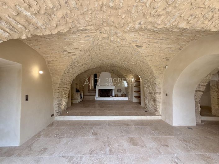 Image No.7-6 Bed House for sale