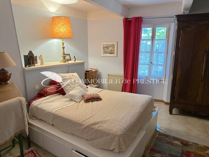 Image No.15-6 Bed House for sale